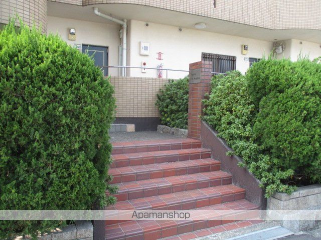 サンクス第二ハイツの玄関写真