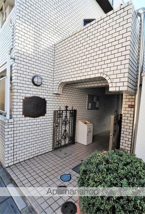 メゾン・ド・ポリピエ[1R/12.96m2]のエントランス