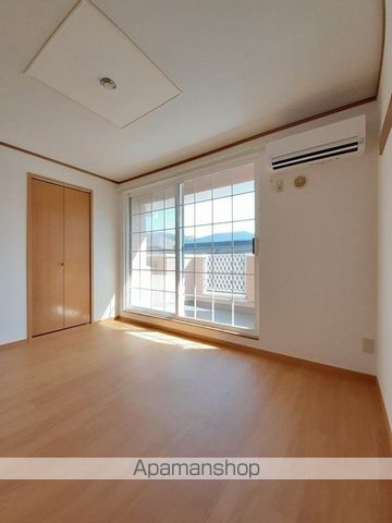 WOOD PARK N Bの内装写真