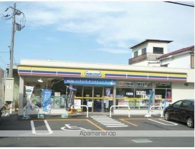 detached 埼玉県草加市谷塚町1088-4

地図を見る