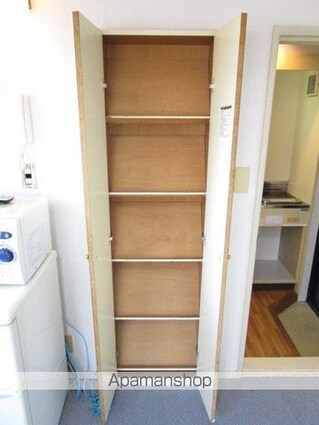 東京都杉並区成田東１丁目[1K/12.42m2]の収納