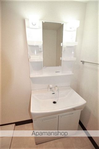 CLARINSの内装写真