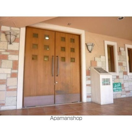 マーメイドラグーン[2LDK/63.42m2]のエントランス