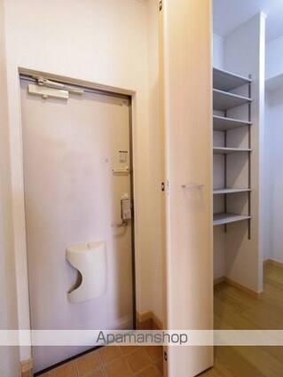 ジェンティーレ[1R/36.79m2]の玄関