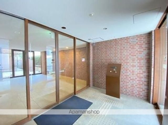 アクティ東仲通りの玄関写真