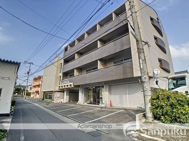 フライブルグマンションの外観写真