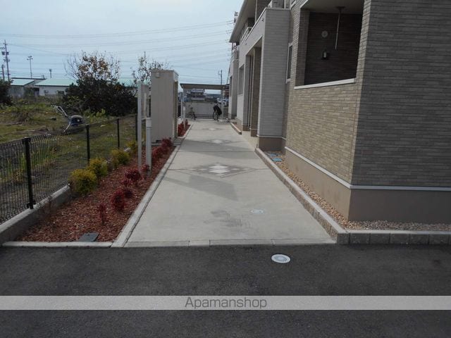 ツヴァイ中川の外観写真