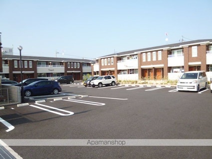 ＮＢＪ　カンタータ[1LDK/46.83m2]の駐車場3