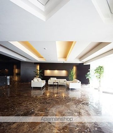 アーデン泉プレミア[2LDK/62.65m2]のロビー