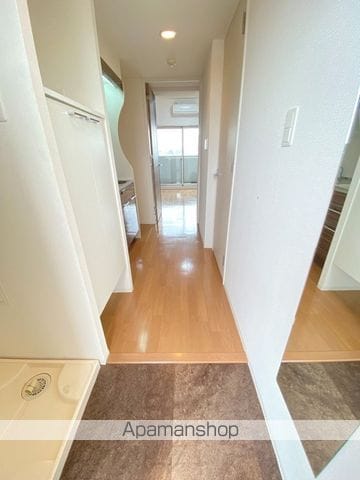 TLRレジデンス高井田の内装写真