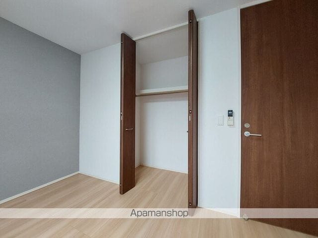 フローラ本城 A棟の内装写真