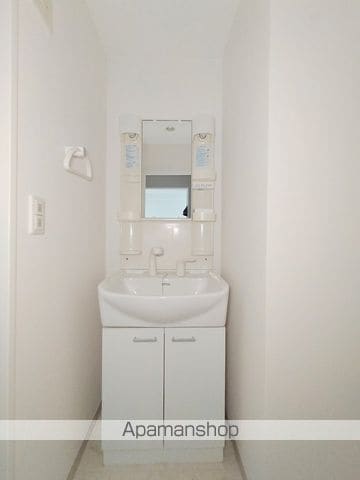 フロンティアタワー九条Iの内装写真