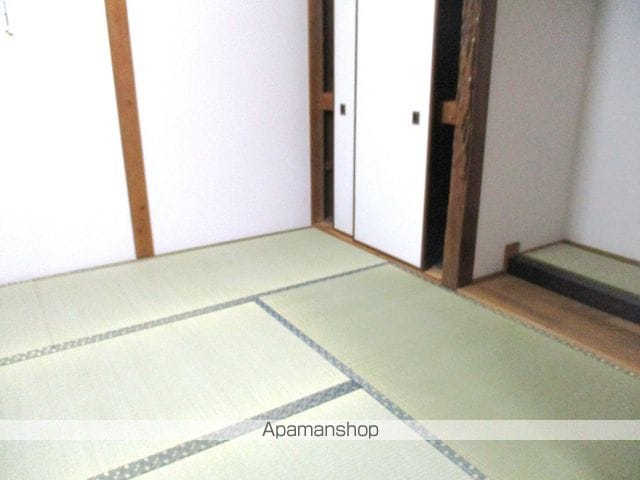 田辺市 2階建 築53年の内装写真