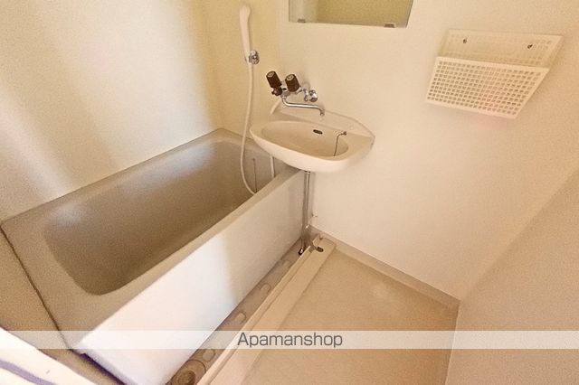 マンションタケシIの内装写真