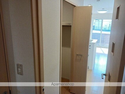 エーデルハイム　コセ　Ａ[1R/32.94m2]の収納