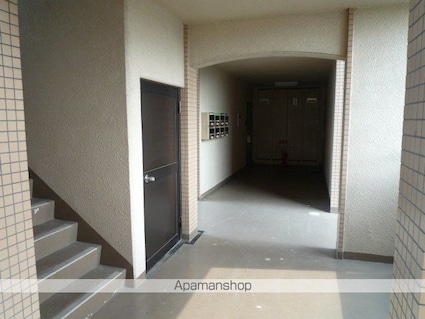 クレットドールＹ２[2LDK/62.18m2]の共用部2