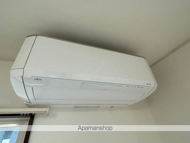 小人町一戸建の内装写真