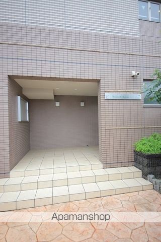 メゾン ド ルノンの玄関写真