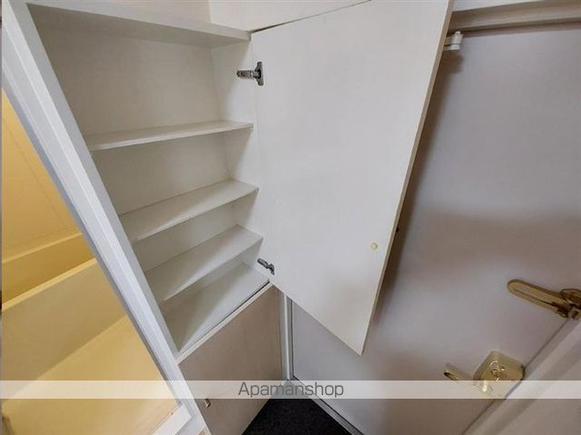 イーグルハイツ萩野町の内装写真
