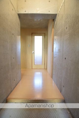 NEEDSの内装写真