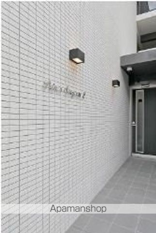 プリモソルジェンテIIの玄関写真