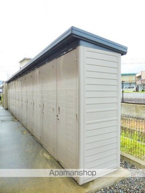 Ｒｅｃｅｎｔｅ　ひがの[1LDK/33.39m2]の共用部1