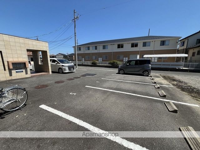 プリミエール清水[2LDK/58m2]の駐車場