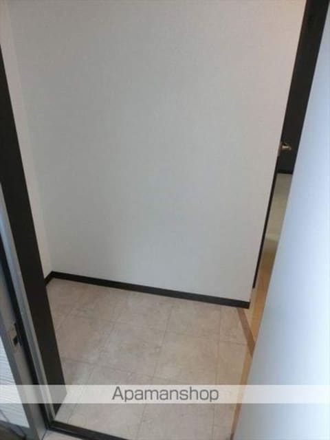 和歌山県和歌山市黒田[1LDK/38.2m2]の玄関