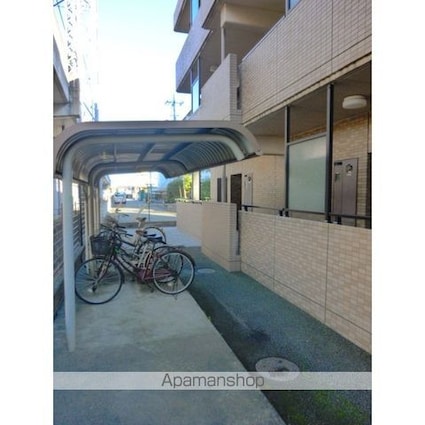 ボワ・シャテーヌ[2LDK/52m2]の共用部2