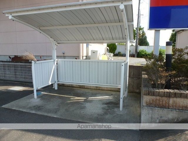 スカイコート Bの玄関写真