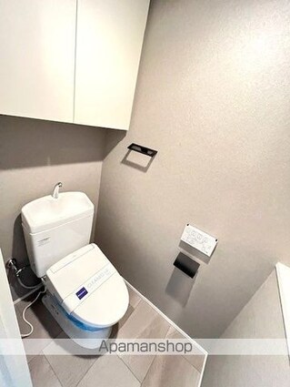 レジディア西麻布[1R/33.83m2]のトイレ