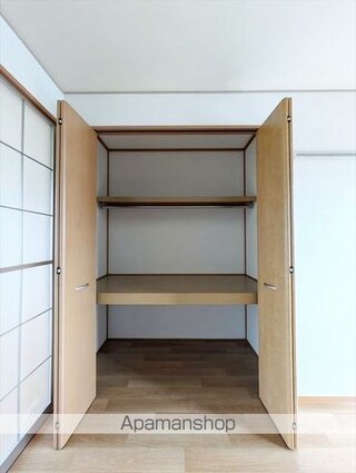 ピオーネ三宅[2DK/47.99m2]の収納
