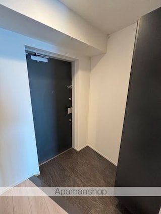 東京都渋谷区幡ヶ谷１丁目[1DK/33.19m2]の玄関