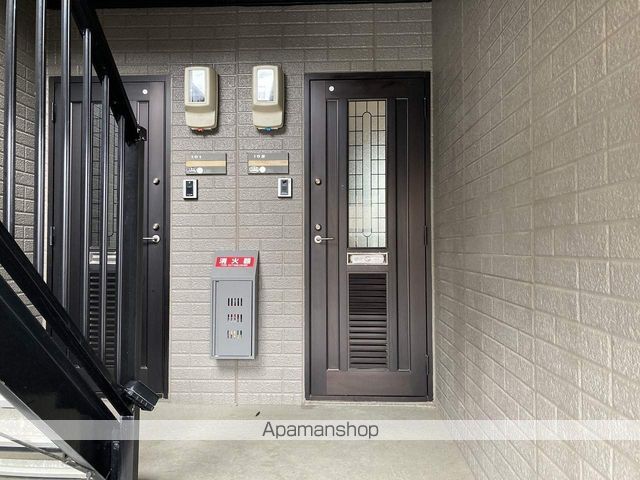 プリムローズ前田の玄関写真
