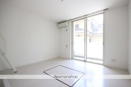 ルネスロマネガーデン[1K/30.03m2]のリビング・居間