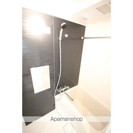 ＭＯＭＯ１７白金[1K/18.46m2]のバス