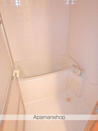 リアライズ鳴門[3LDK/63.28m2]のバス