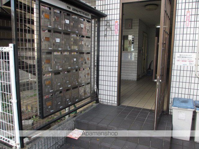 プレアール中宮の玄関写真