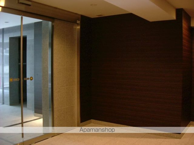 メインステージ錦糸町アヴァンセの玄関写真