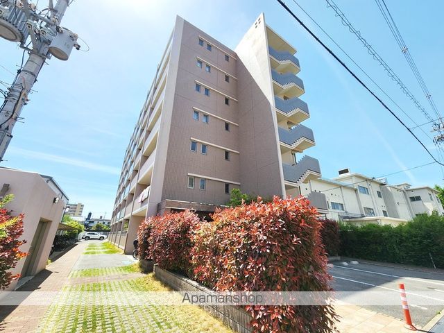 Elementary Placeの外観写真