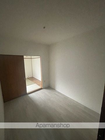 尾崎マンションの内装写真