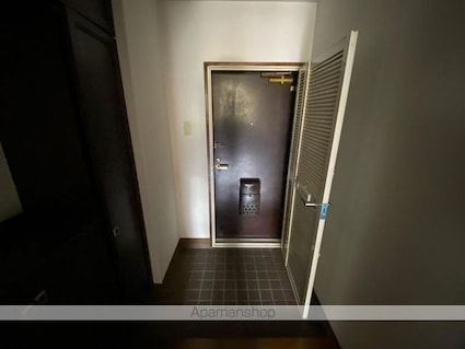 ファインコートビッグワン松島１０１号[2LDK/56.37m2]の玄関