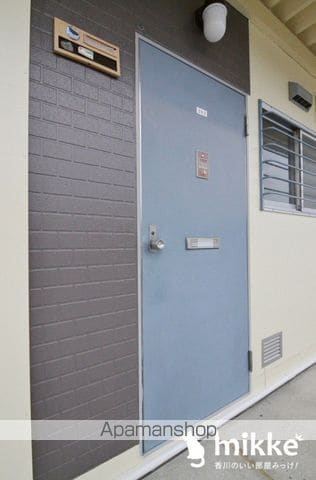 パナハイツ田岡 檀紙の玄関写真