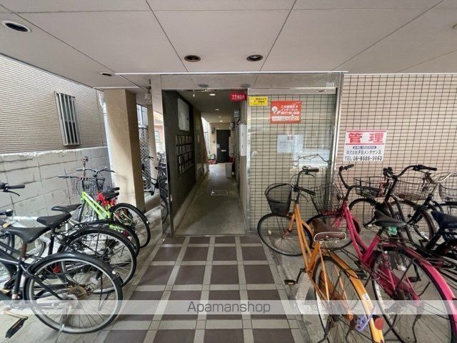 エクラ針中野の玄関写真