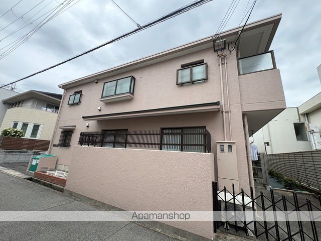 ホワイエ塚口の外観写真