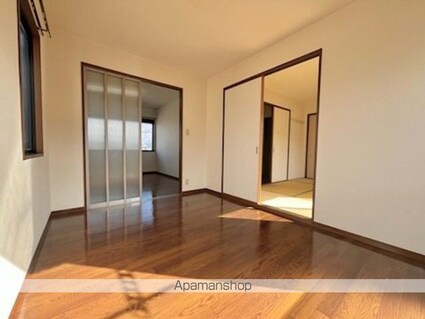 滋賀県愛知郡愛荘町東円堂[2DK/43.75m2]のリビング・居間