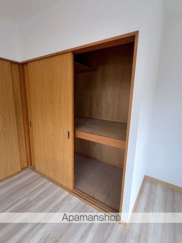 α-style際波台2号棟の内装写真