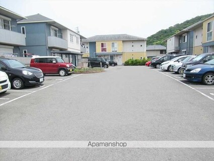 ＭＡＳＴＣＯＵＲＴ鳴神[2LDK/65.9m2]の駐車場6