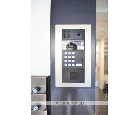 トライム早稲田鶴巻町[1LDK/30.44m2]のエントランス2