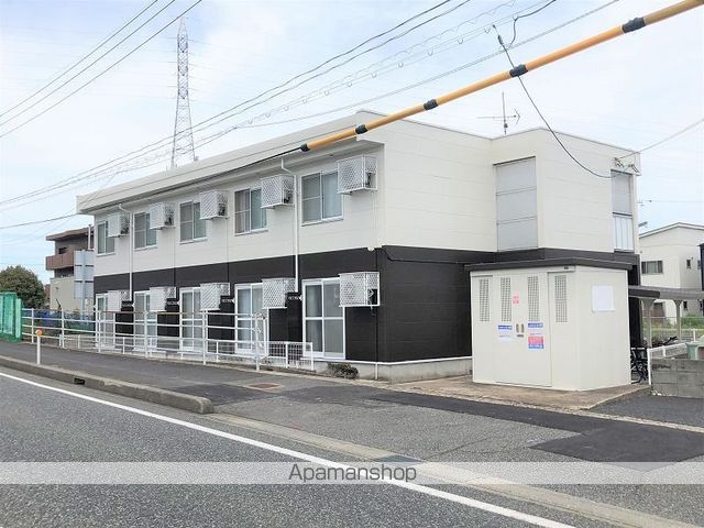 レオパレスニューカロデンの外観写真